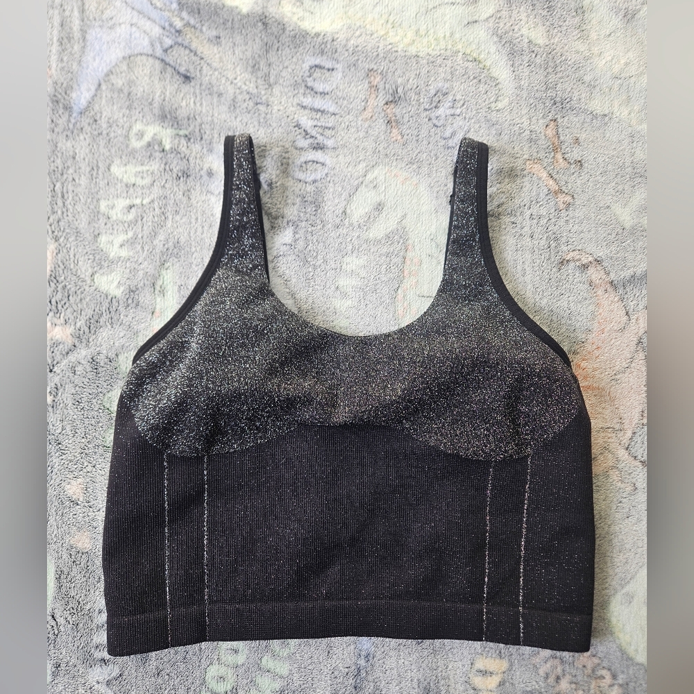 VICTORIA'S SECRET Seamless Shimmer Tank Top Size L - Picture 2 of 7